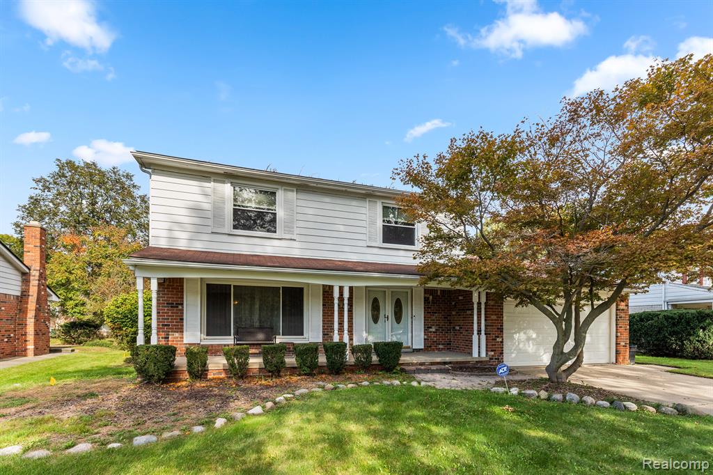 18230 RAINBOW Drive, Lathrup Village, MI 48076 — Photo 2