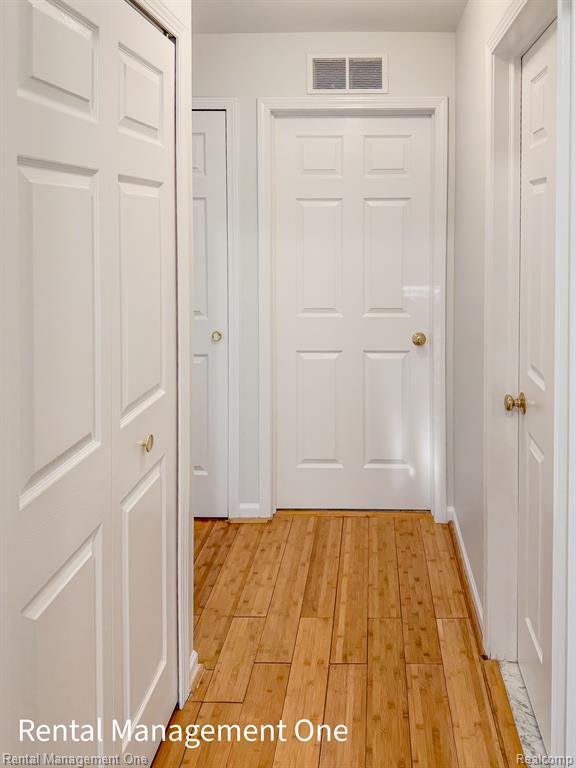 44327 LAKEPOINTE Drive, Sterling Heights, MI 48313 — Photo 15