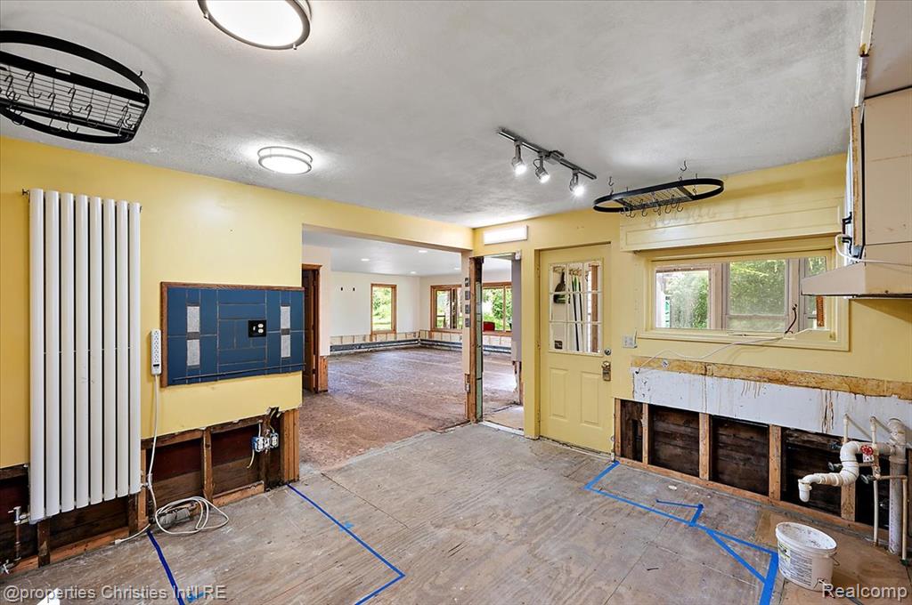 157 E Elmwood, Leonard, MI 48367 — Photo 44
