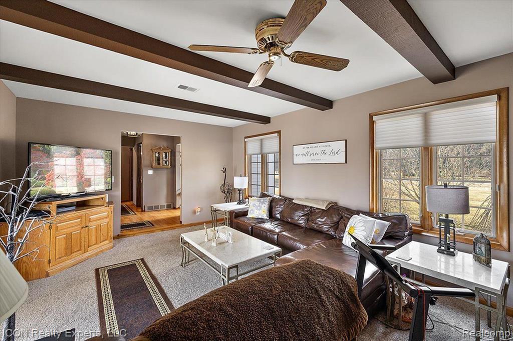 2595 PALMS Road, Columbus, MI — Photo 8