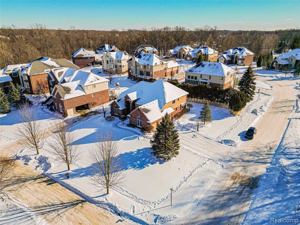 7364 Essex Drive, West Bloomfield, MI — Photo 3