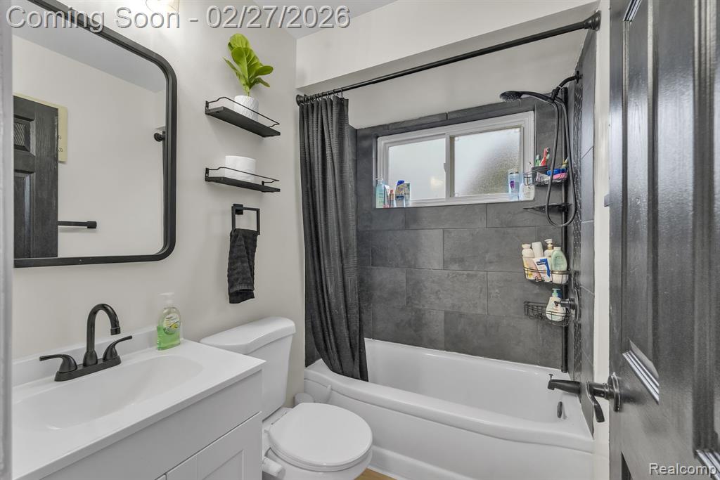8281 Huron Street, Taylor, MI 48180 — Photo 19