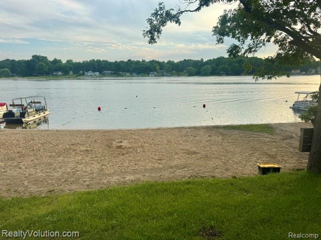 4765 Northway Drive, Attica, MI 48412 — Photo 12