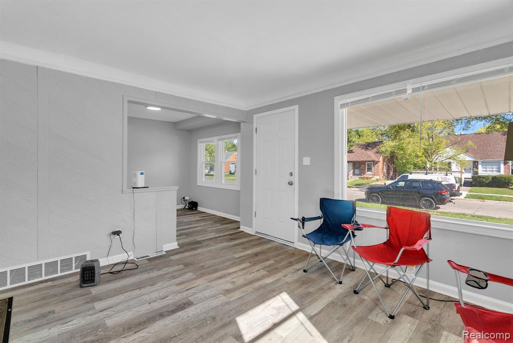 6003 Oldtown Street, Detroit, MI 48224 — Photo 8