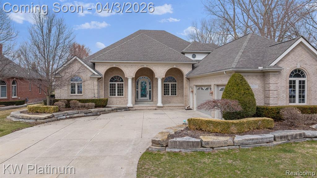 48877 Point Lakeview Drive, Chesterfield, MI 48047 — Photo 2