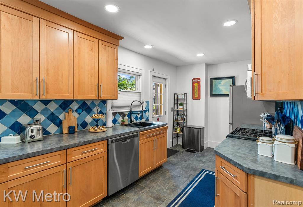 924 E 2nd Street, Royal Oak, MI 48067 — Photo 10