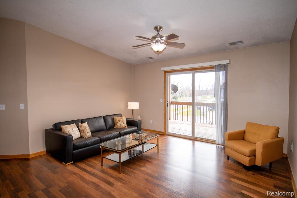 9602 Sawgrass Court, Unit #8, Belleville, MI 48111 — Photo 6