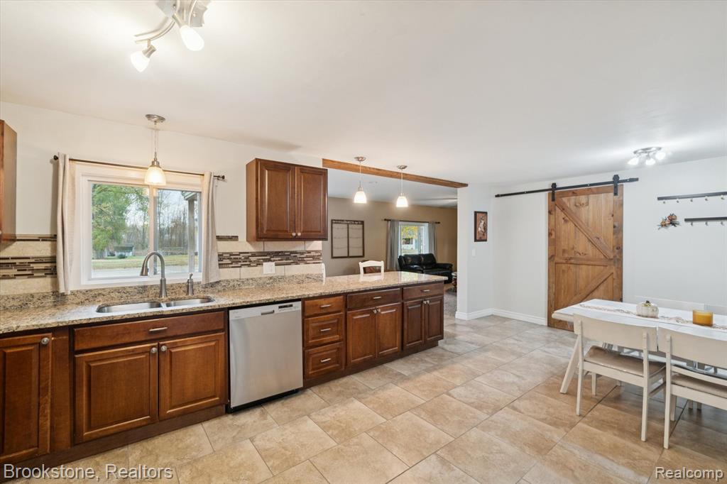 212 Airport Drive, Holly, MI 48442 — Photo 9