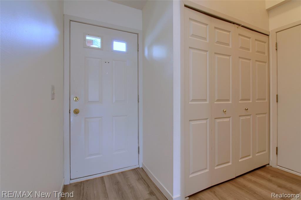 41404 BELDEN Circle, Novi, MI — Photo 4