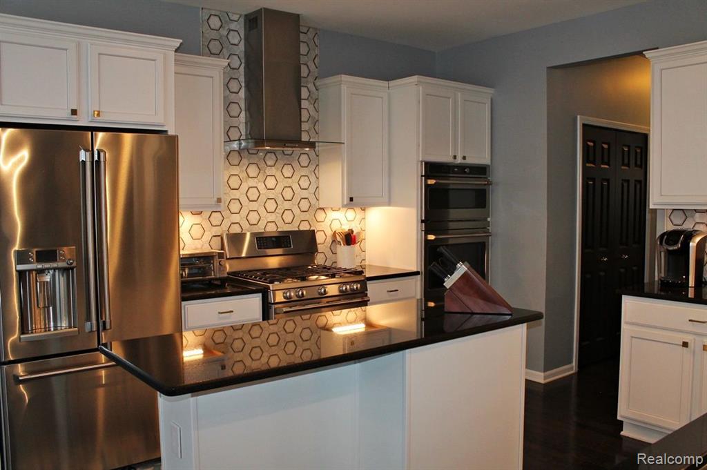 483 PROSPECT HILL Street, Canton, MI 48188 — Photo 16