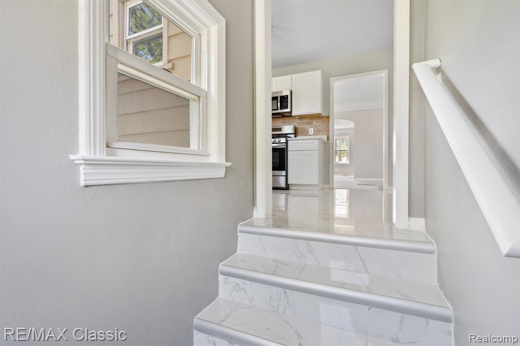 4835 WOODWARD Street, Wayne, MI 48184 — Photo 20