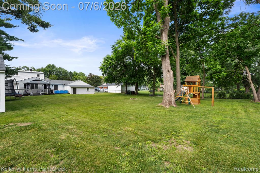 8316 Speedway Drive, Utica, MI 48317 — Photo 30