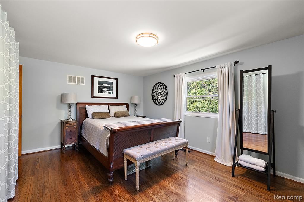 6804 Spruce Drive, Bloomfield Hills, MI 48301 — Photo 13
