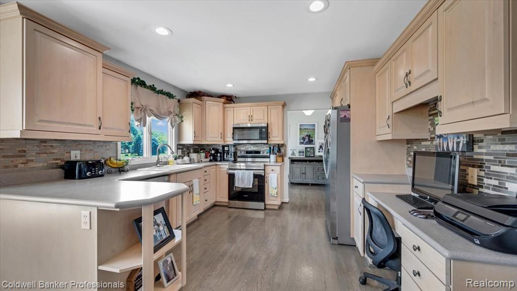 5554 Sandy Lane, Columbiaville, MI 48421 — Photo 15