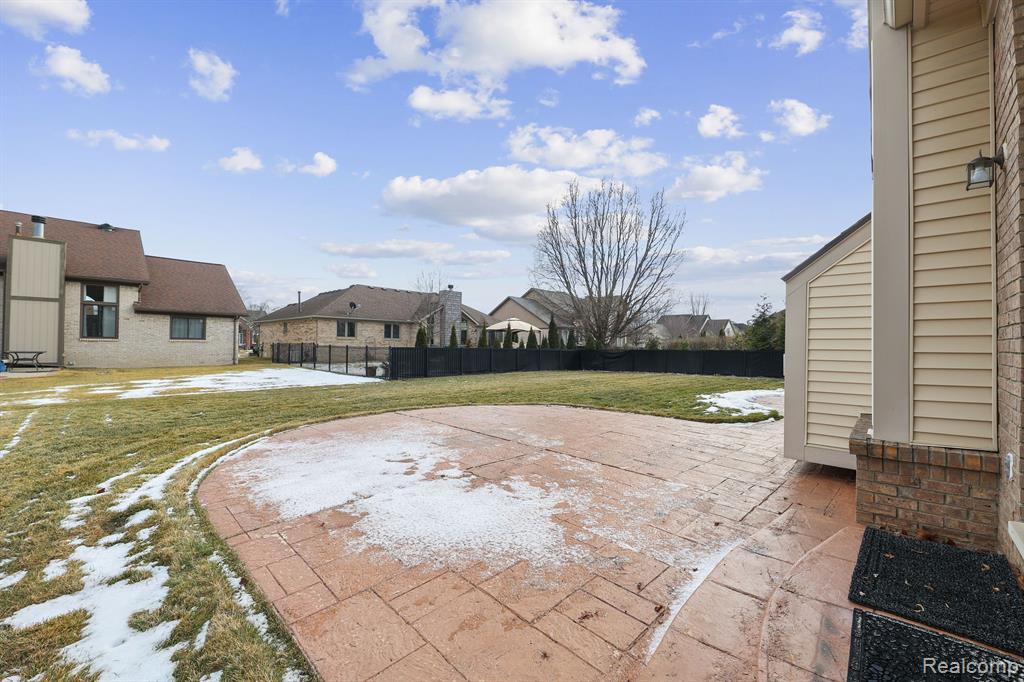 48548 Fairmont Drive, Macomb, MI 48044 — Photo 36