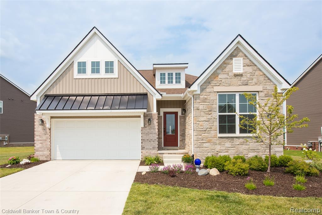 2329 Provencal Drive, Commerce Twp, MI 48382