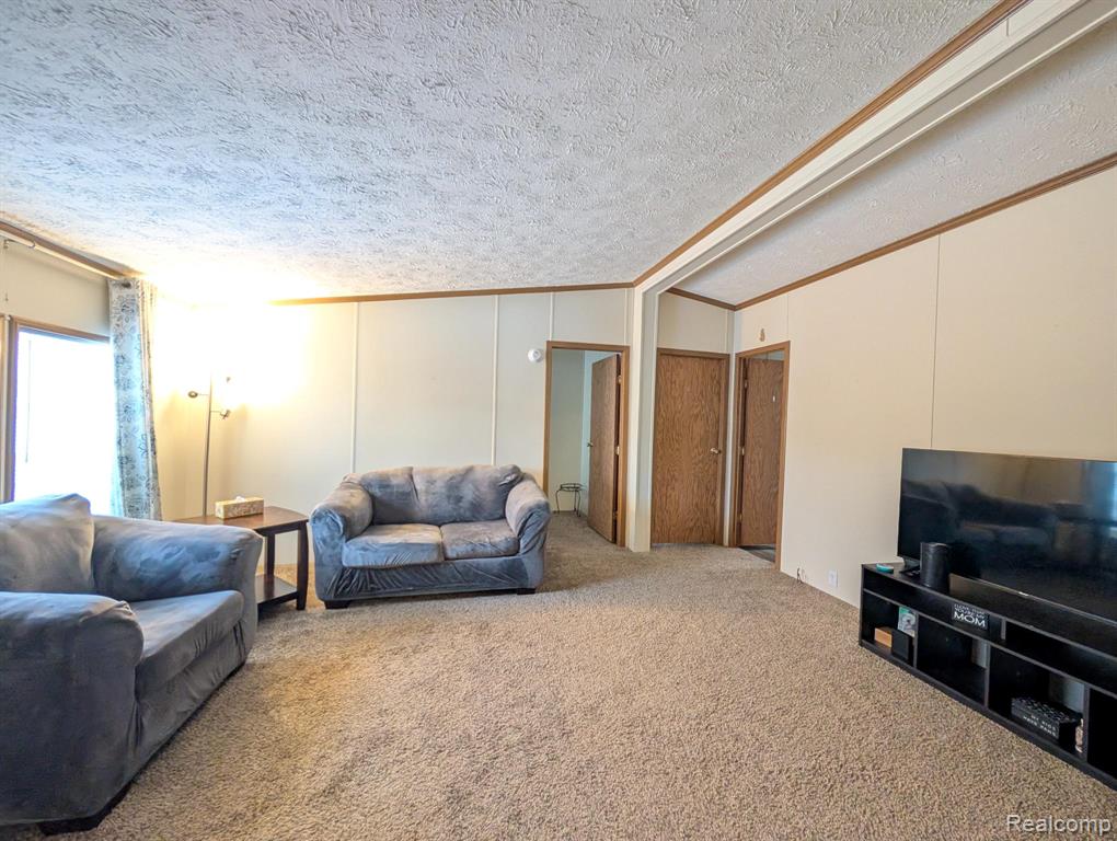 57 Ashley Circle, Swartz Creek, MI 48473 — Photo 6