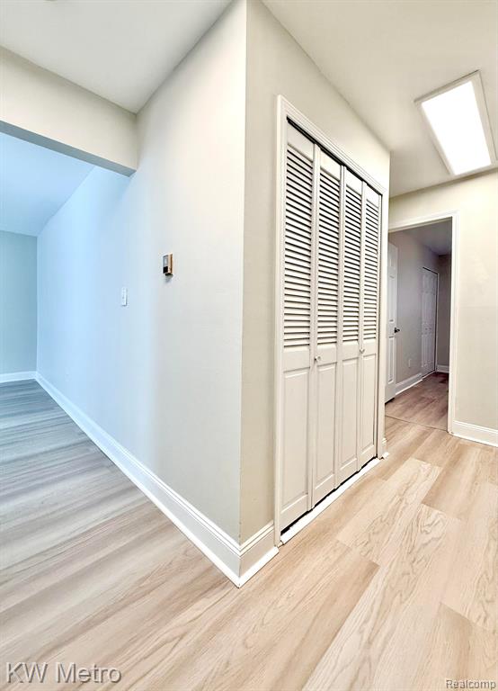 666 E FOX HILLS Drive, Bloomfield Hills, MI 48304 — Photo 15