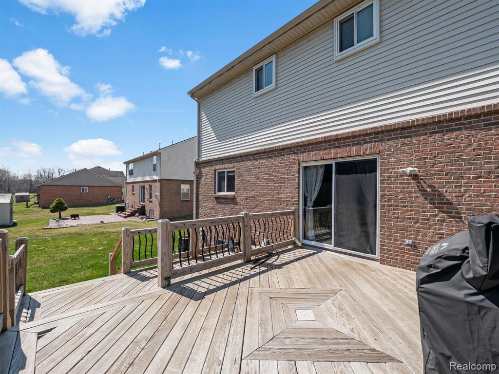 13713 Milton Drive, Belleville, MI 48111 — Photo 12