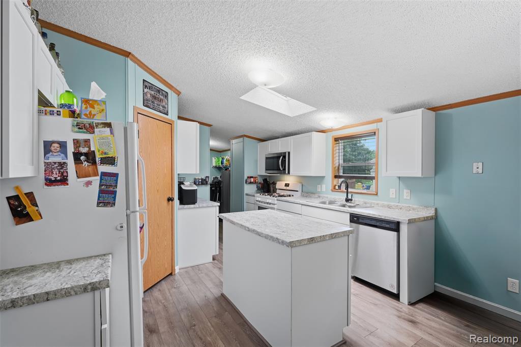 4634 Butternut Street, Clarkston, MI 48348 — Photo 4