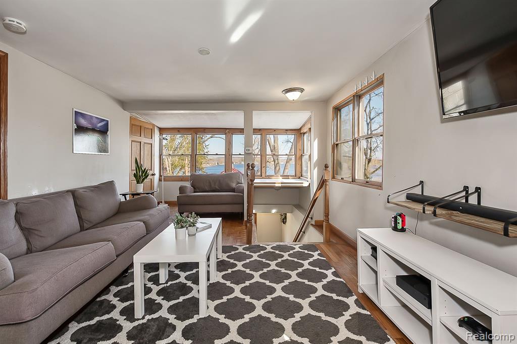 8128 Halfway Drive, Brighton, MI 48116 — Photo 6