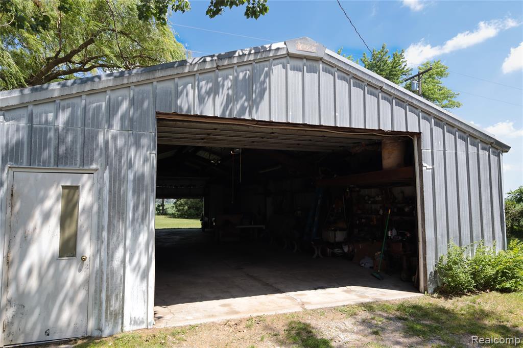 1642 Townline 14 Road W, Auburn, MI 48611 — Photo 5