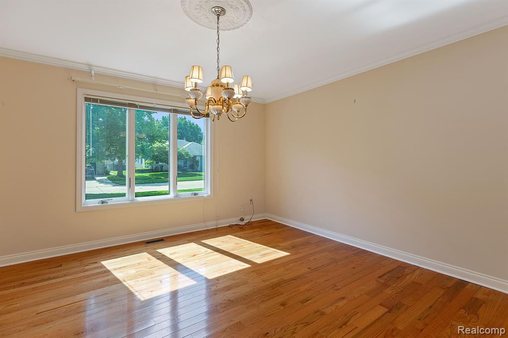 40608 MELODY Court, Clinton Twp, MI 48038 — Photo 21