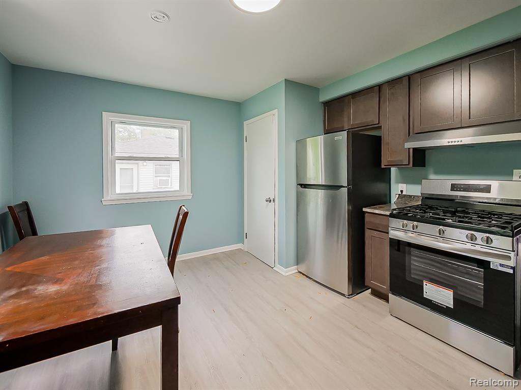 725 Emerson Avenue, Pontiac, MI 48340 — Photo 4