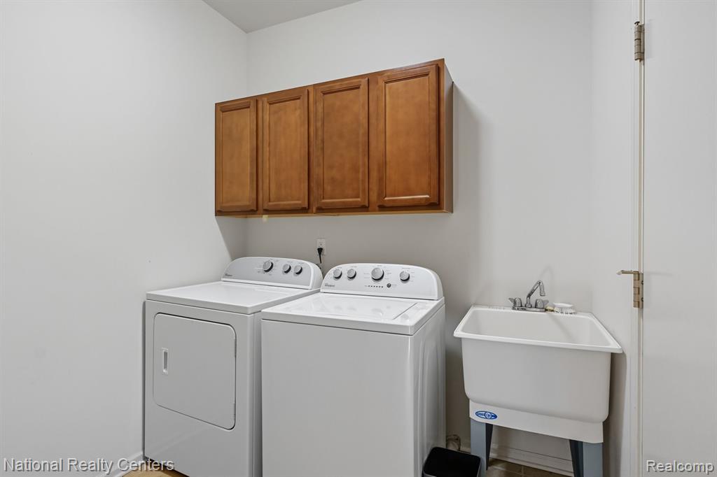 4160 Wrenwood Lane, 29, Canton, MI 48188 — Photo 19
