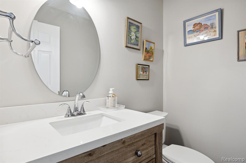 4711 Fenton Road, Hartland, MI 48353 — Photo 15