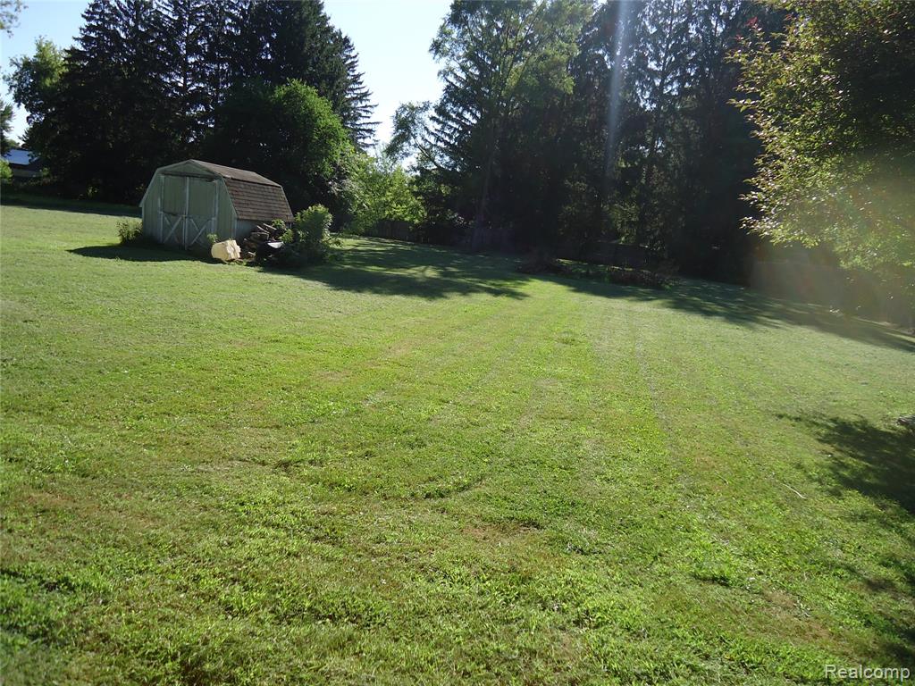 370 Adams Road, Saginaw, MI 48609 — Photo 20