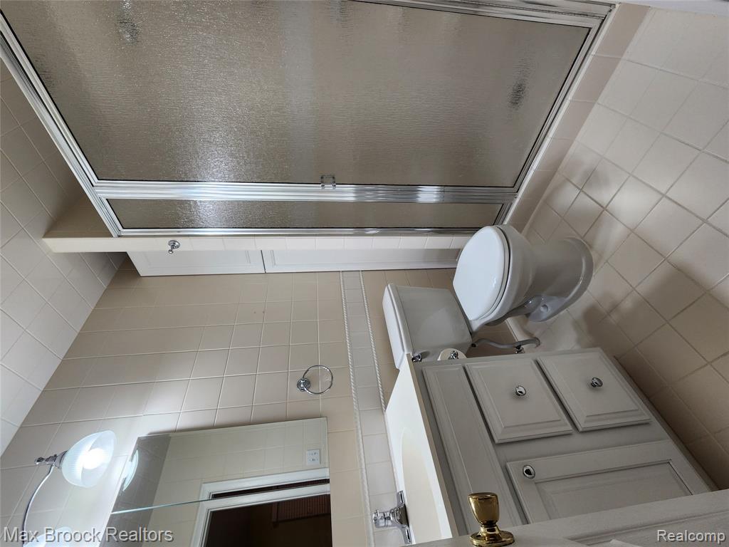 855 N Pemberton Road, Bloomfield Hills, MI 48302 — Photo 21