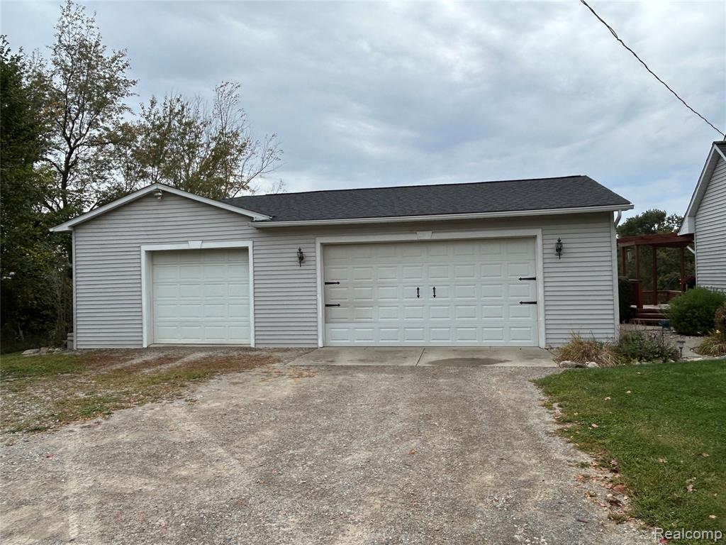 8812 S Byron Road, Gaines Vlg, MI 48436 — Photo 3