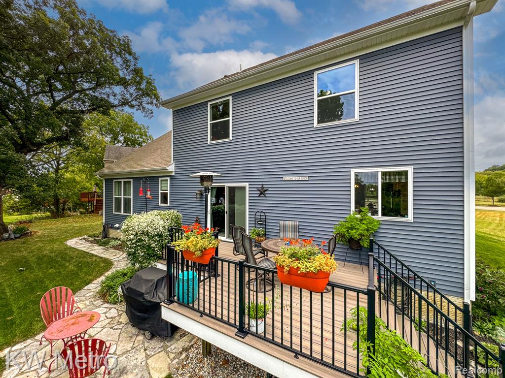 836 OAK CANYON Court, Holly, MI 48442 — Photo 12