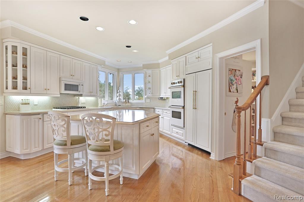 5826 Murfield Drive, Rochester, MI 48306 — Photo 25