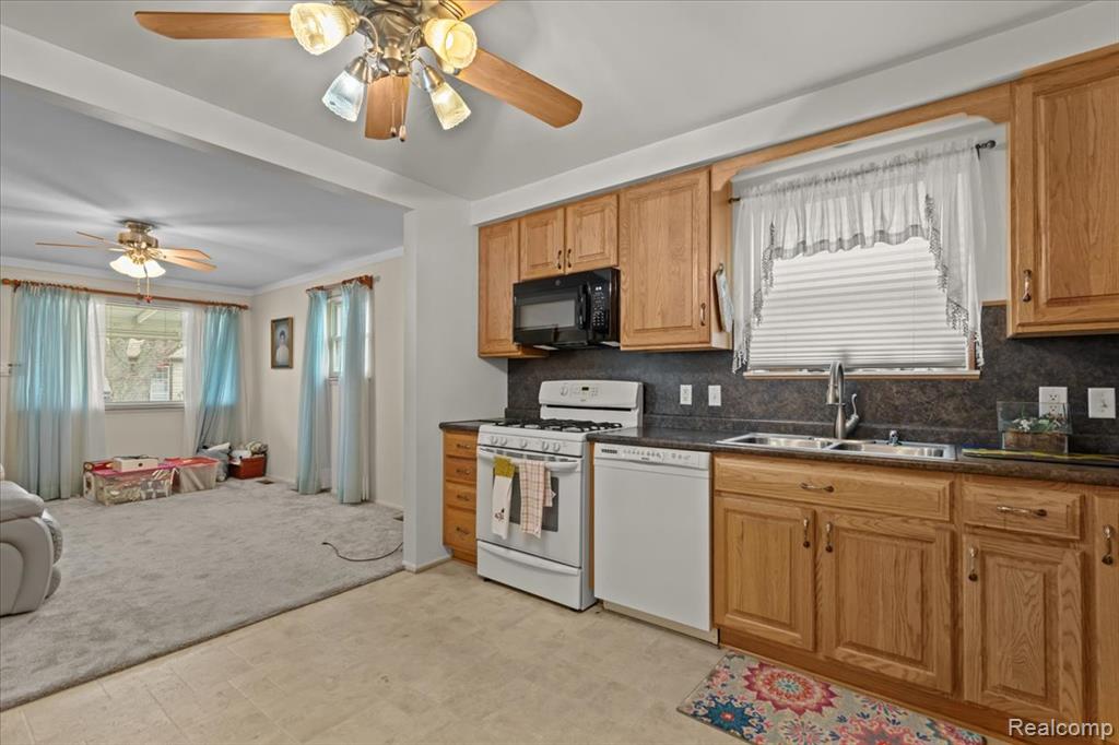 2091 Morris Avenue, Lincoln Park, MI 48146 — Photo 8
