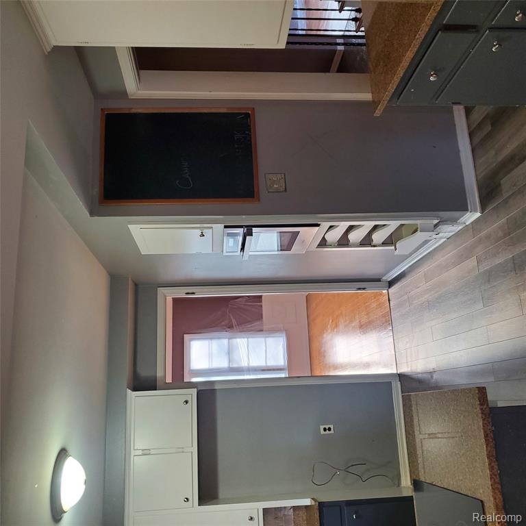 16214 Shaftsbury Avenue, Detroit, MI 48219 — Photo 15