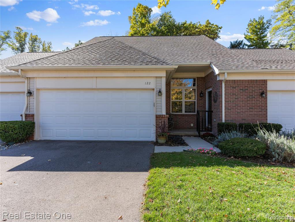 122 Pondview Court, Brighton, MI 48116 — Photo 2