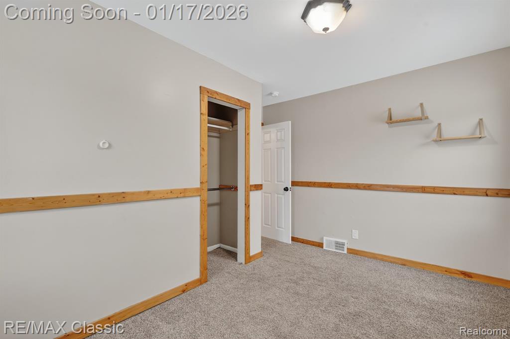 7346 S Shaker Drive, Waterford, MI 48327 — Photo 20