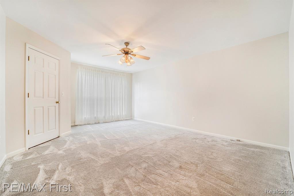 49882 Alpine, Macomb, MI 48044 — Photo 11