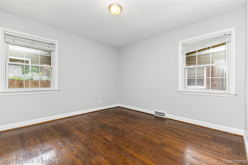 4391 Bishop Street, Detroit, MI 48224 — Photo 18