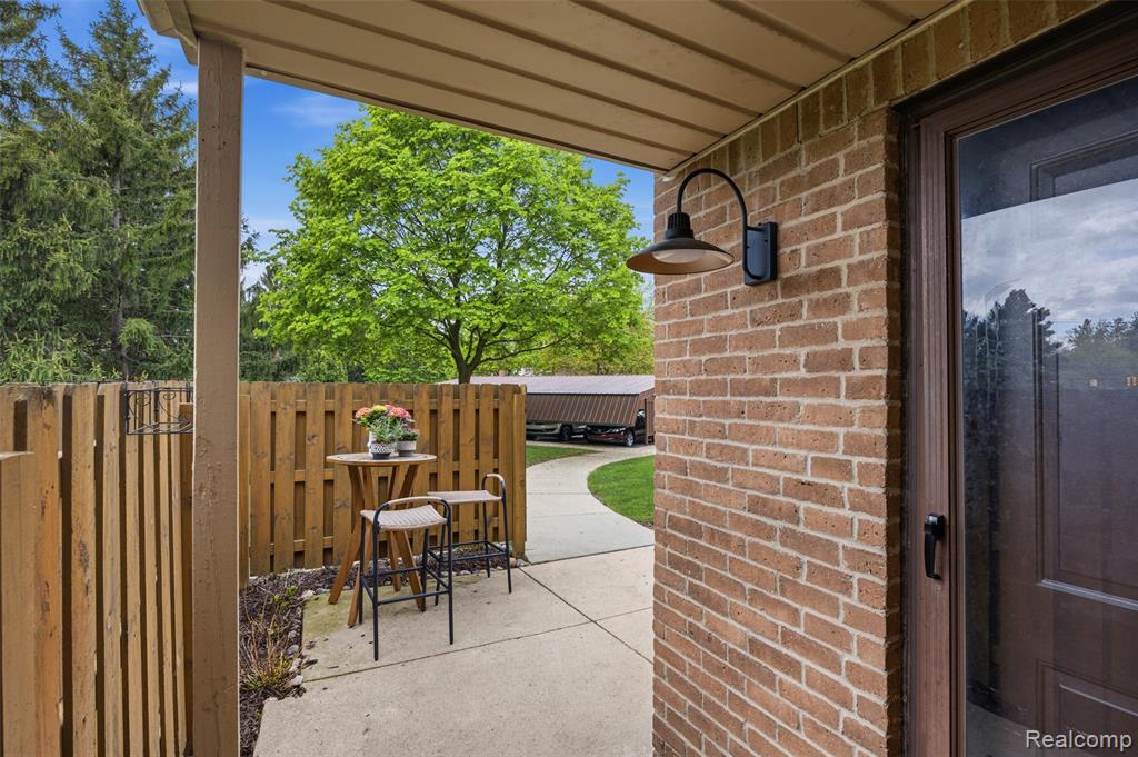 19145 Surrey Lane, Northville, MI 48167 — Photo 30
