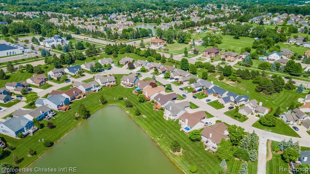 42833 HUNT CLUB Boulevard, Sterling Heights, MI 48314 — Photo 74