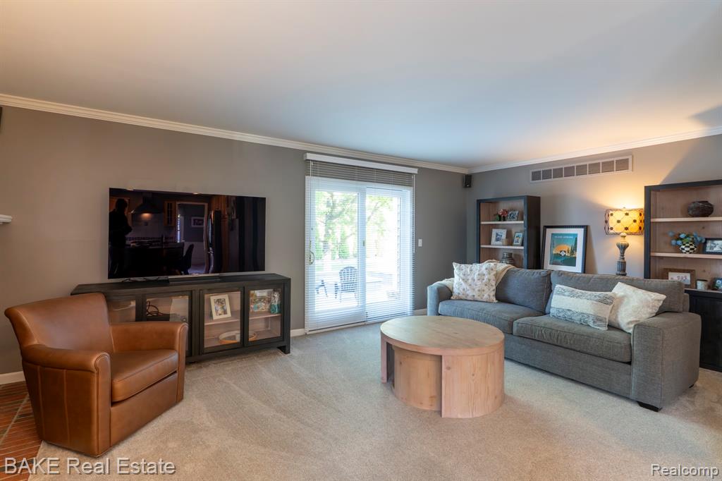 43085 Whisper Court, Northville, MI 48168 — Photo 26