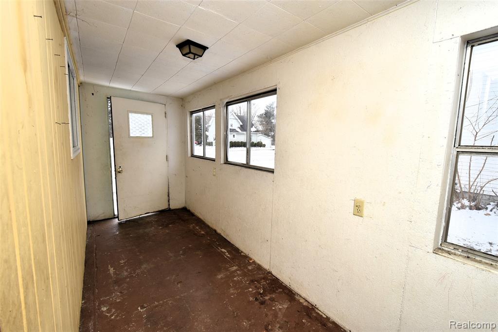 403 E King Street E, Owosso, MI 48867 — Photo 29