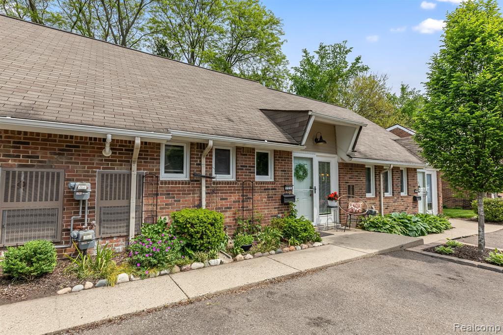 721 DEER Street, Plymouth, MI 48170 — Photo 2