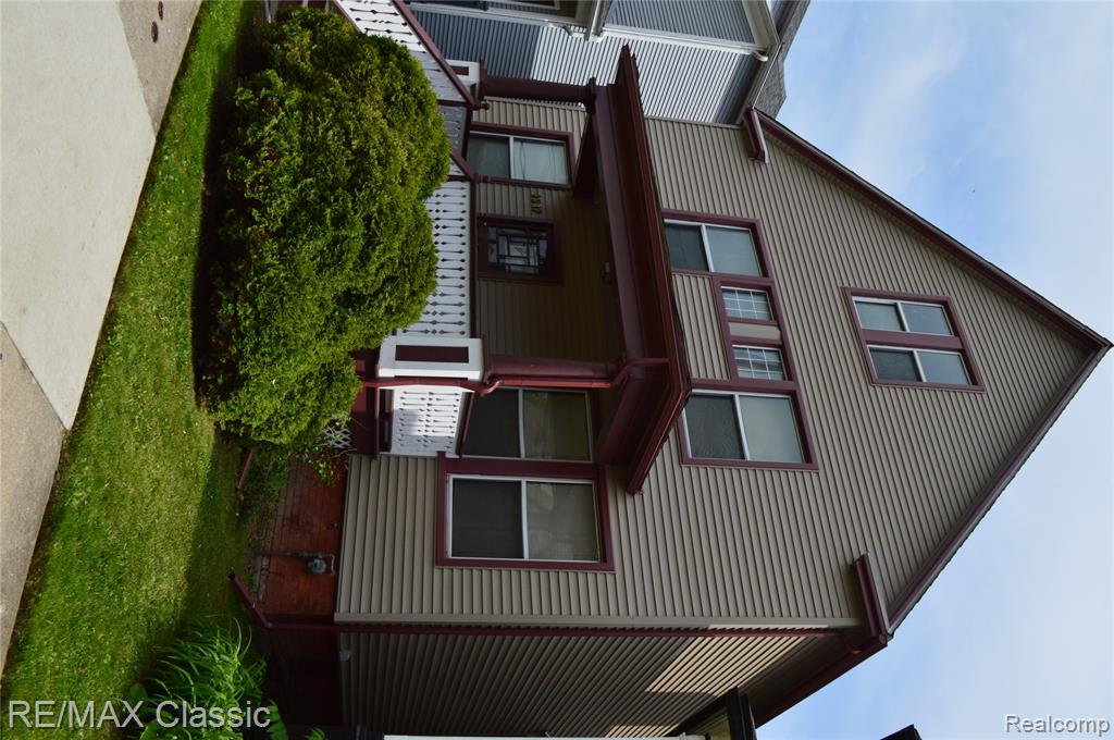 1547 Merrick Street - Photo 2