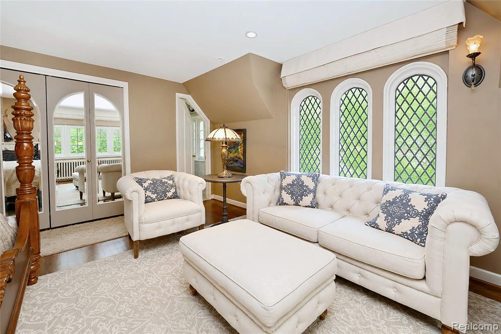 680 Wimbleton Drive, Birmingham, MI 48009 — Photo 23