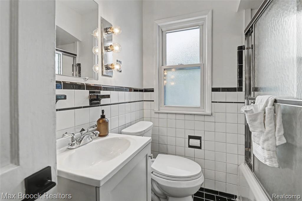823 McLean Avenue, Royal Oak, MI 48067 — Photo 7