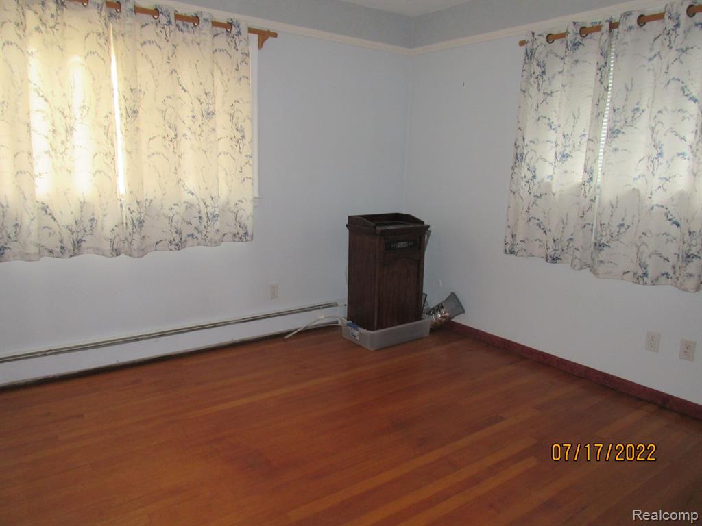 29497 GERALDINE Drive, Warren, MI 48093 — Photo 19